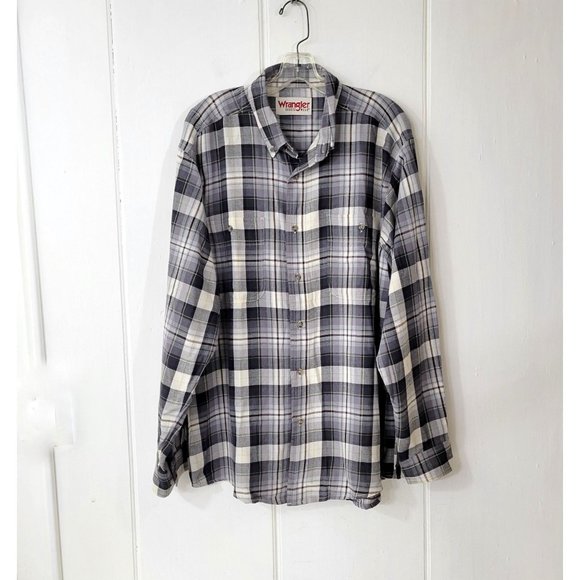 Wrangler Other - Wrangler Rugged Wear Gray Plaid Button Down Shirt